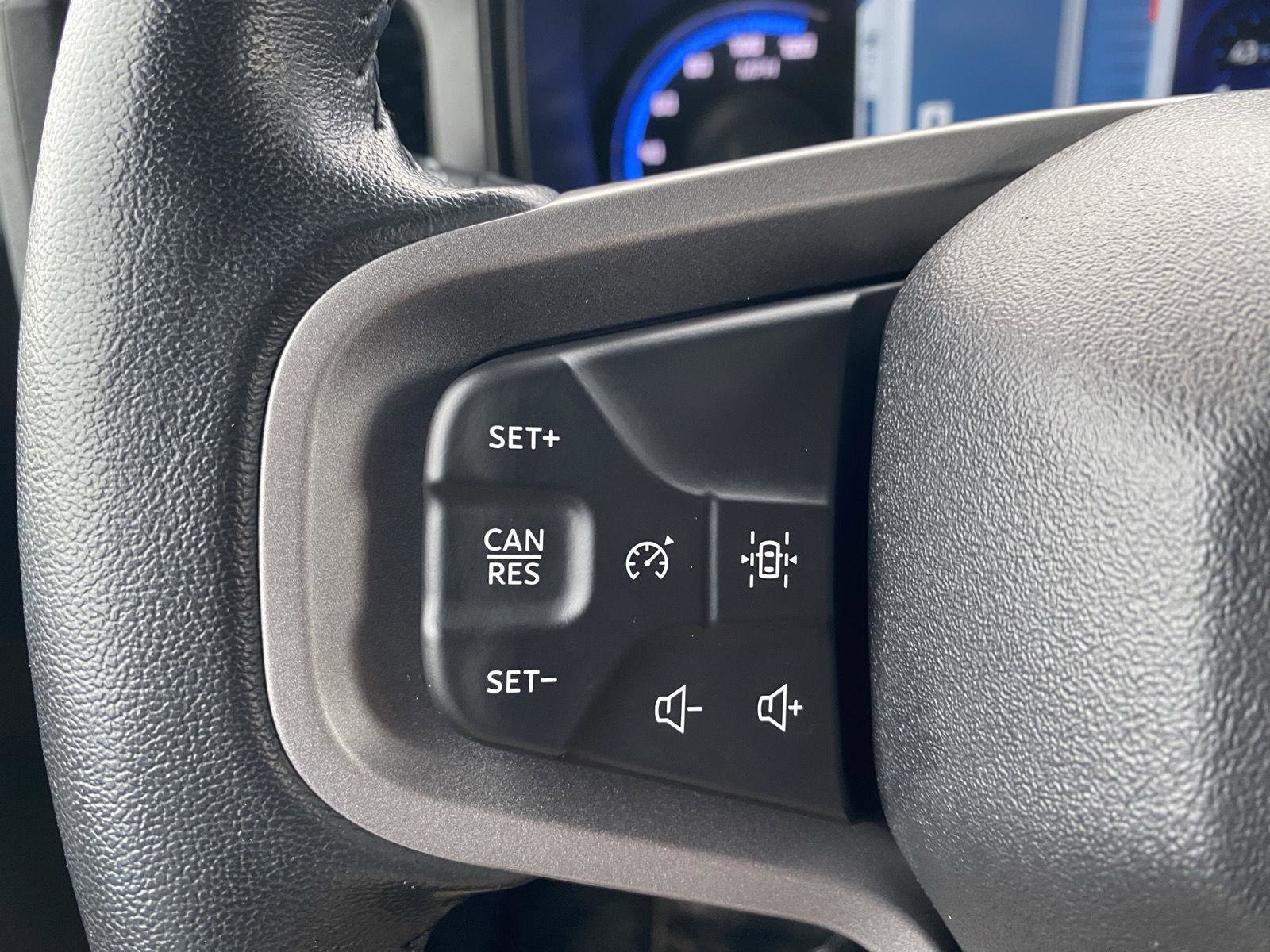 Used 2023 Ford Bronco Badlands image 24