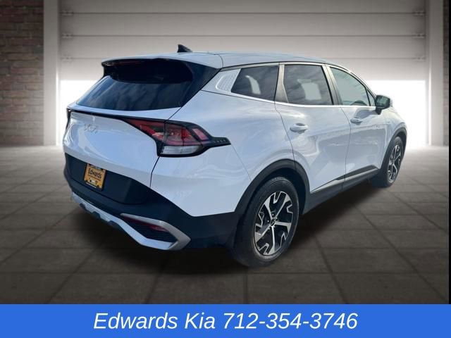 Used 2023 Kia Sportage EX image 3