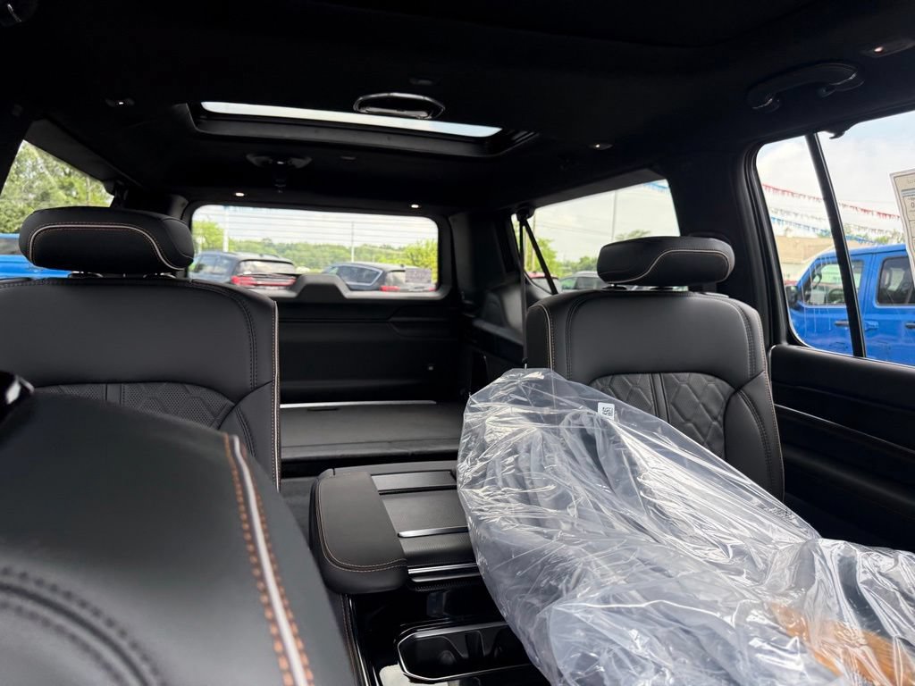New 2026 Jeep Grand Wagoneer L Summit AWD/4WD image 69