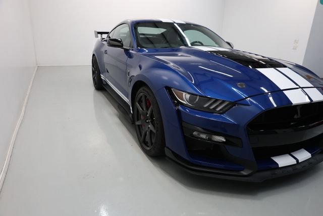 Used 2022 Ford Mustang Shelby GT500 w/ Carbon Fiber Track Pack RWD image 60
