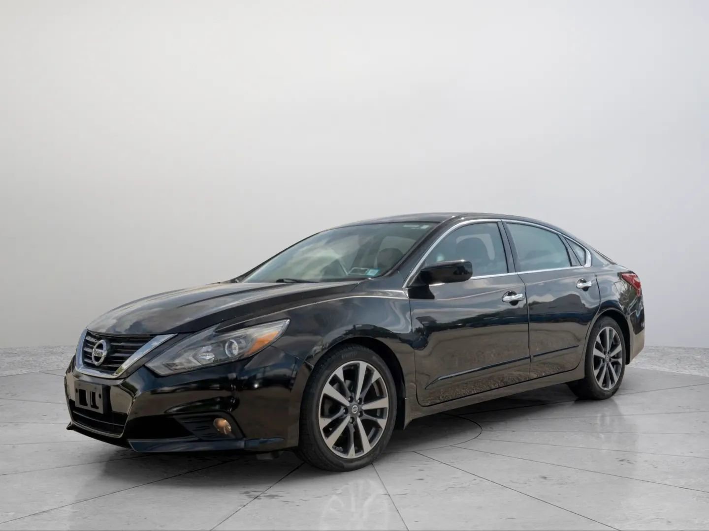 Used 2016 Nissan Altima 2.5 SR