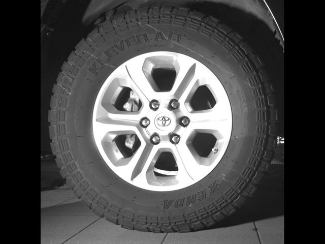 Used 2020 Toyota 4Runner SR5 Premium w/ Moonroof Package AWD/4WD image 11