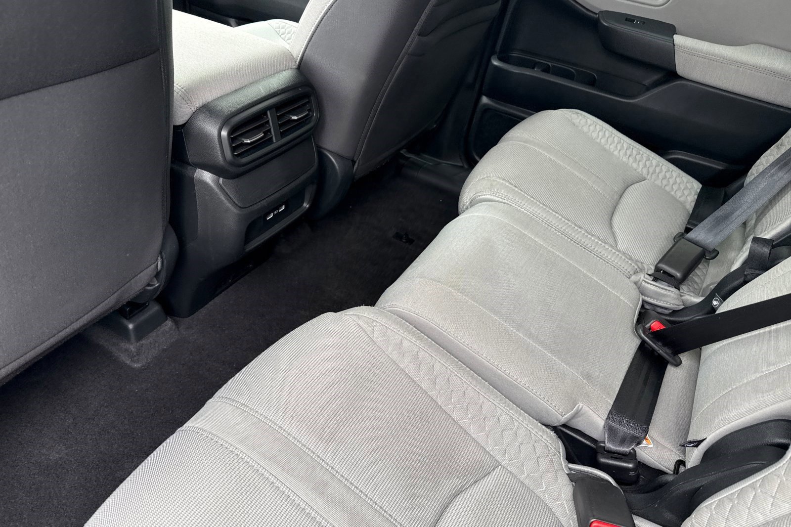 Certified 2023 Honda Pilot LX image 27