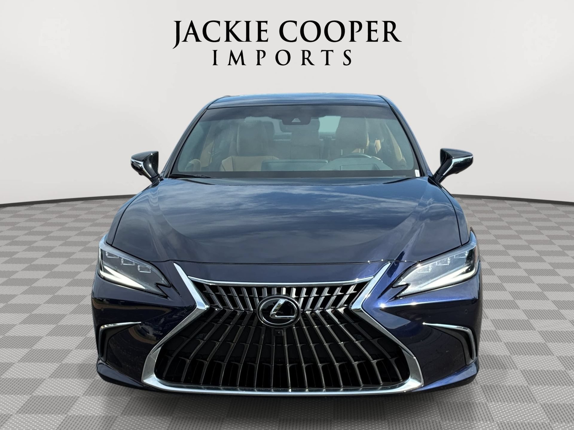 Used 2025 Lexus ES 350 Ultra Luxury w/ Accessory Package (Z1) FWD image 2