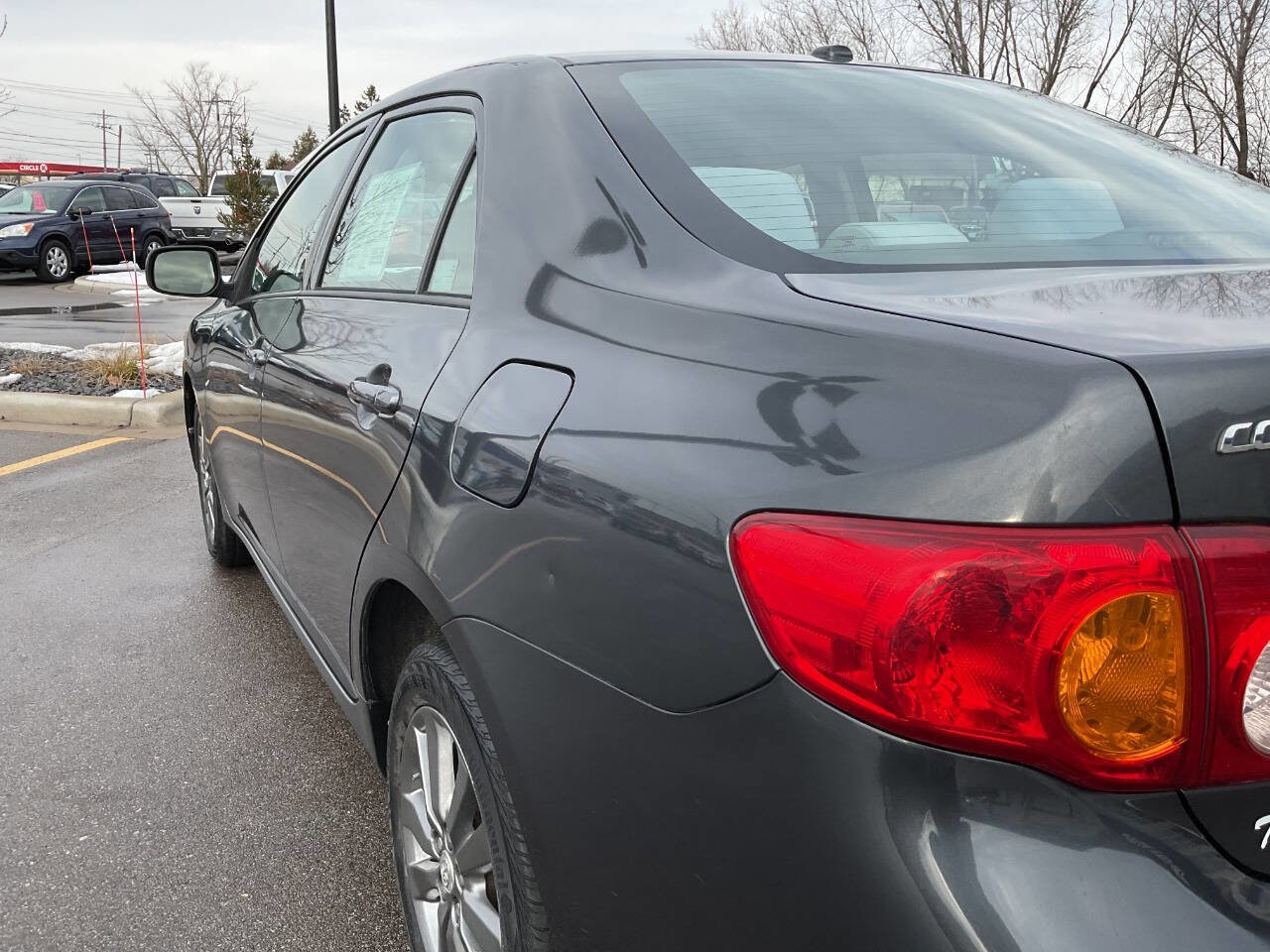Used 2010 Toyota Corolla LE image 5