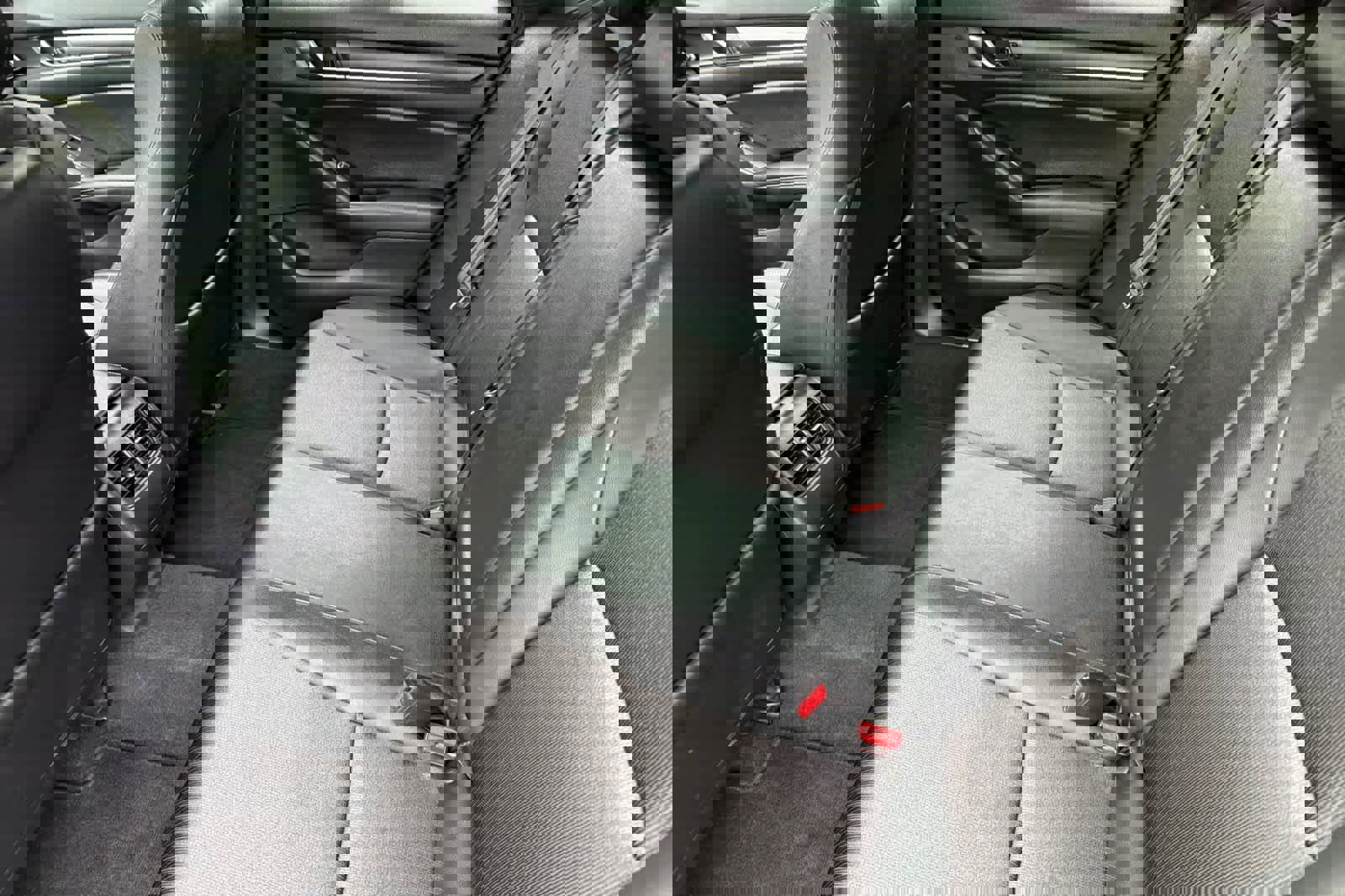 Used 2019 Honda Accord Sport image 4