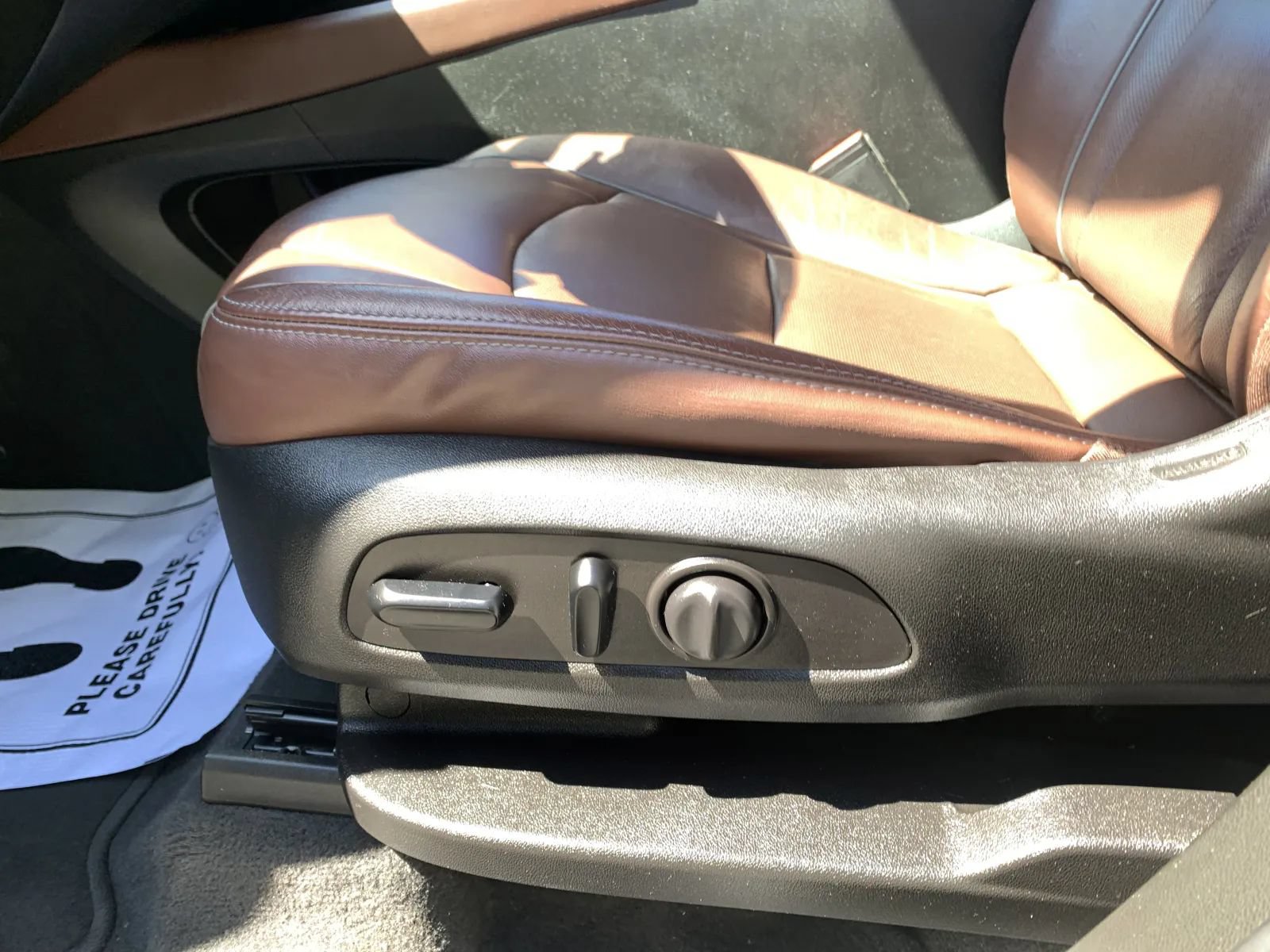 Used 2019 Buick Enclave Avenir w/ Avenir Technology Package FWD image 23