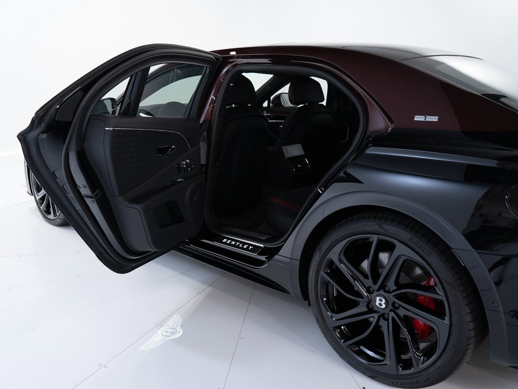 Certified 2025 Bentley Flying Spur Plug-In Hybrid image 20