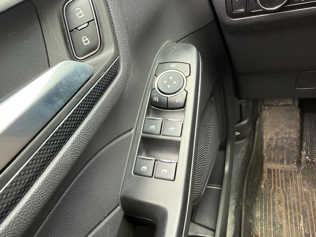 Used 2025 Ford Escape ST-Line w/ Cold Weather Package AWD/4WD image 21