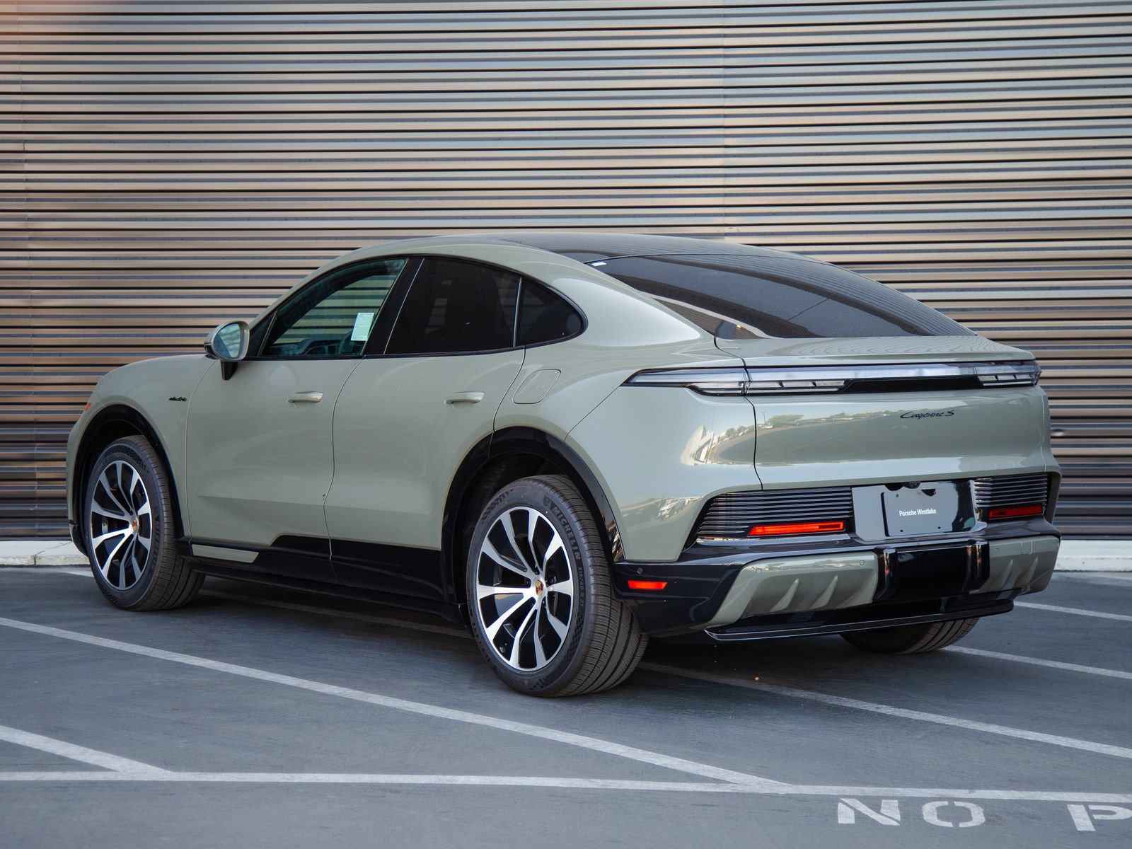 New 2026 Porsche Cayenne S AWD/4WD image 3