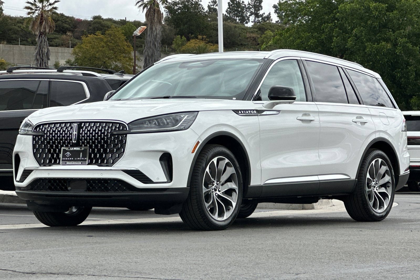 New 2026 Lincoln Aviator 2WD image 7
