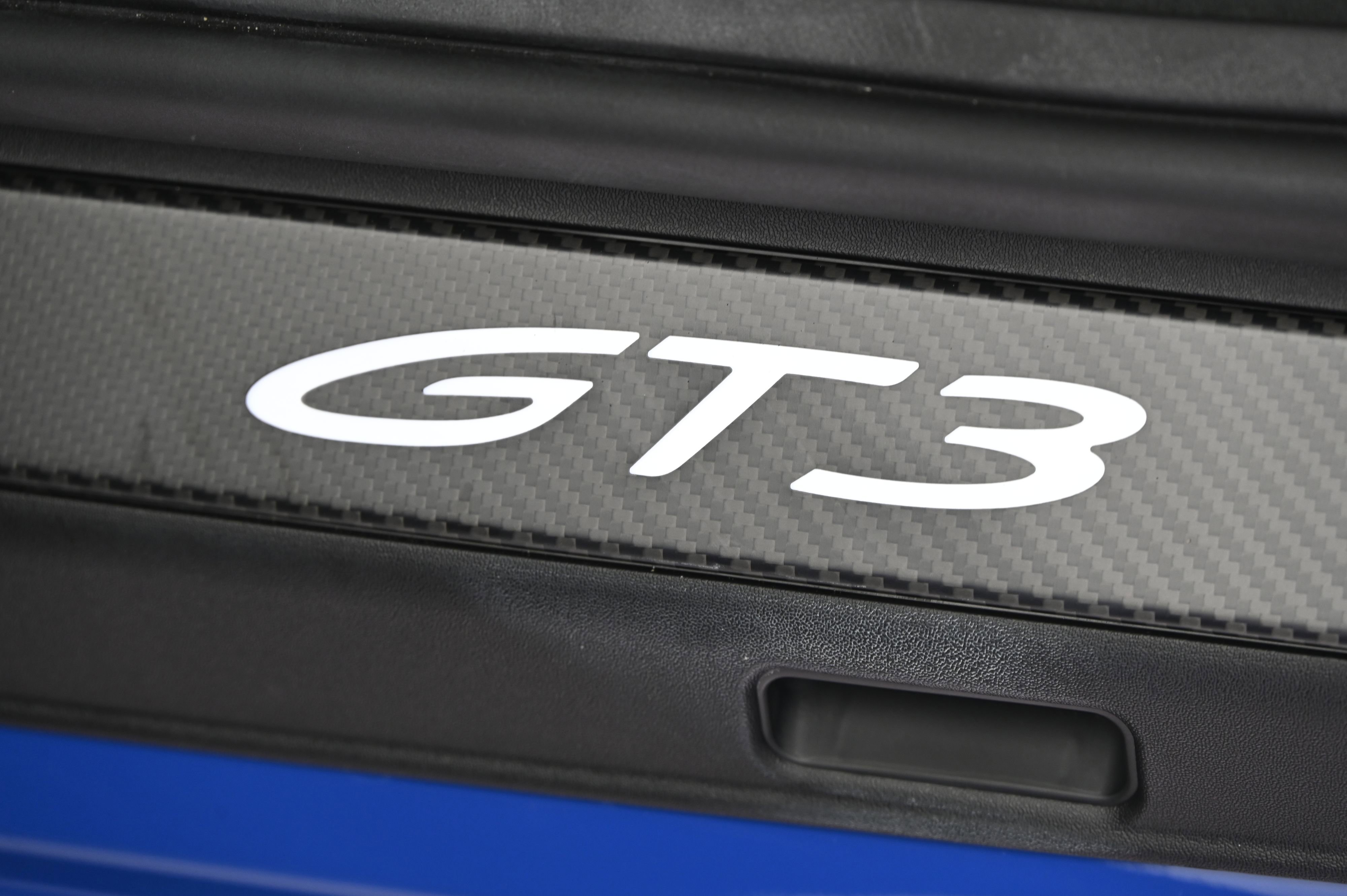 Certified 2025 Porsche 911 GT3 RWD image 24