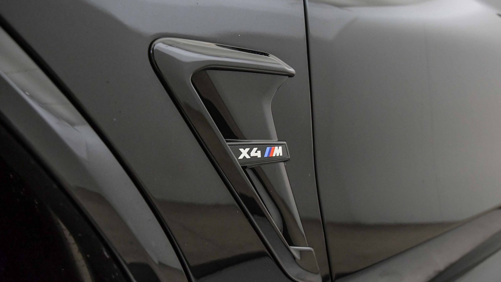 New 2025 BMW X4 M w/ Competition Package image 13