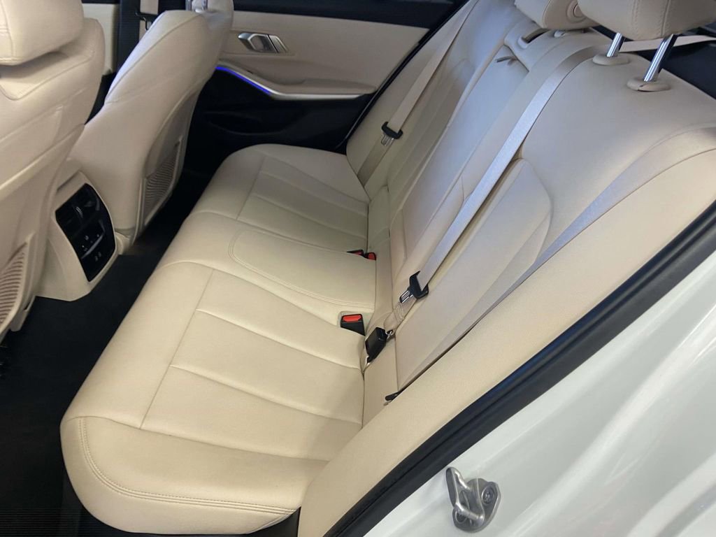 Used 2021 BMW 330i Sedan w/ Convenience Package image 15