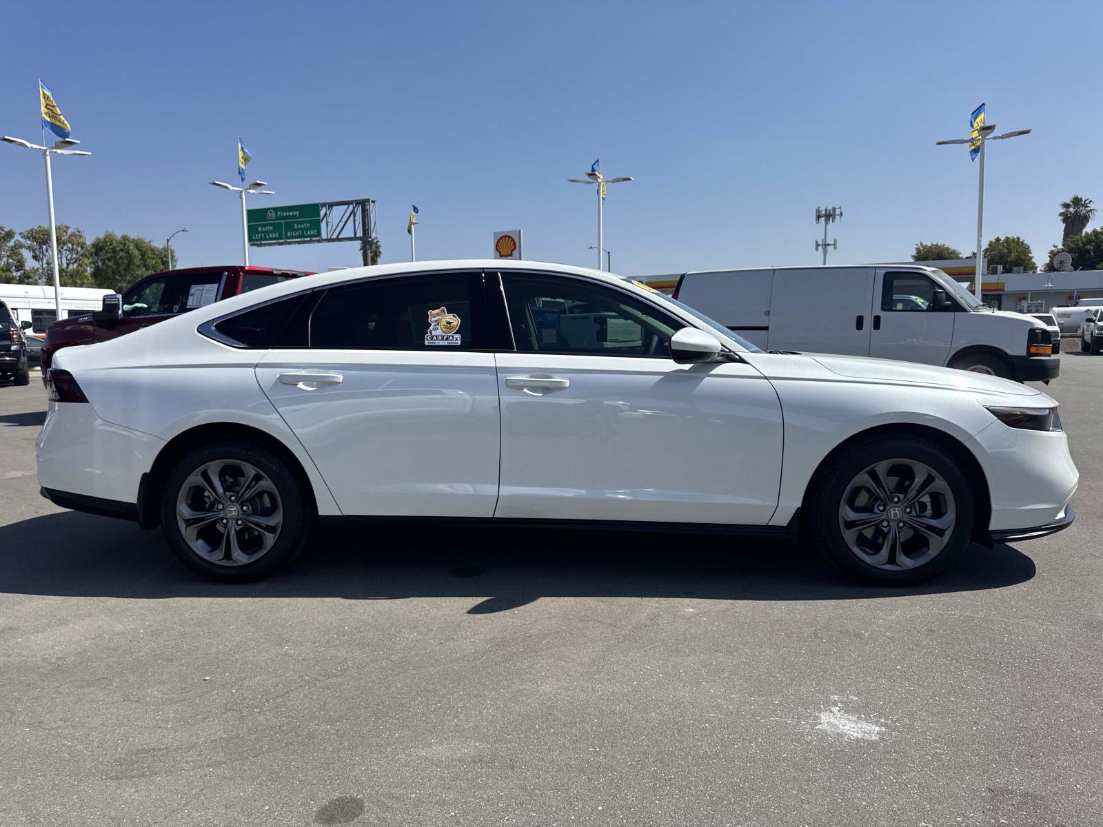 Used 2024 Honda Accord EX image 4