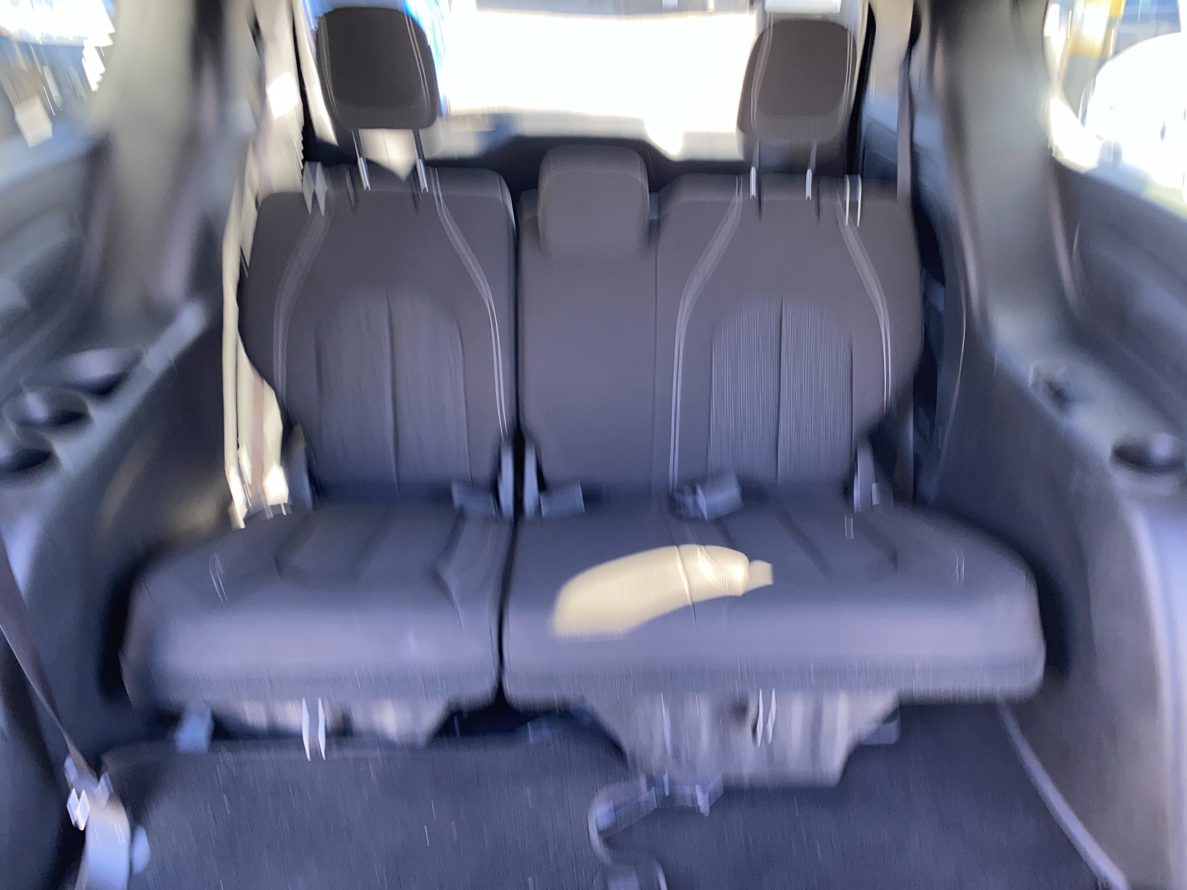 Used 2023 Chrysler Pacifica Touring image 21