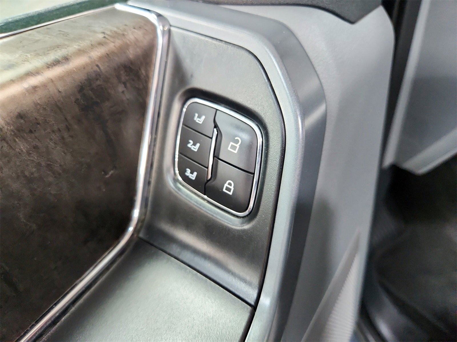 Used 2023 Ford F150 Lariat image 21