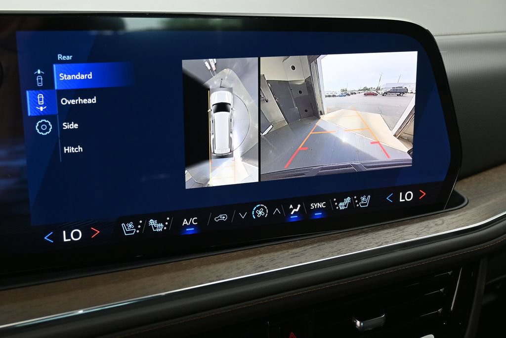 New 2026 Chevrolet Suburban High Country AWD/4WD image 28