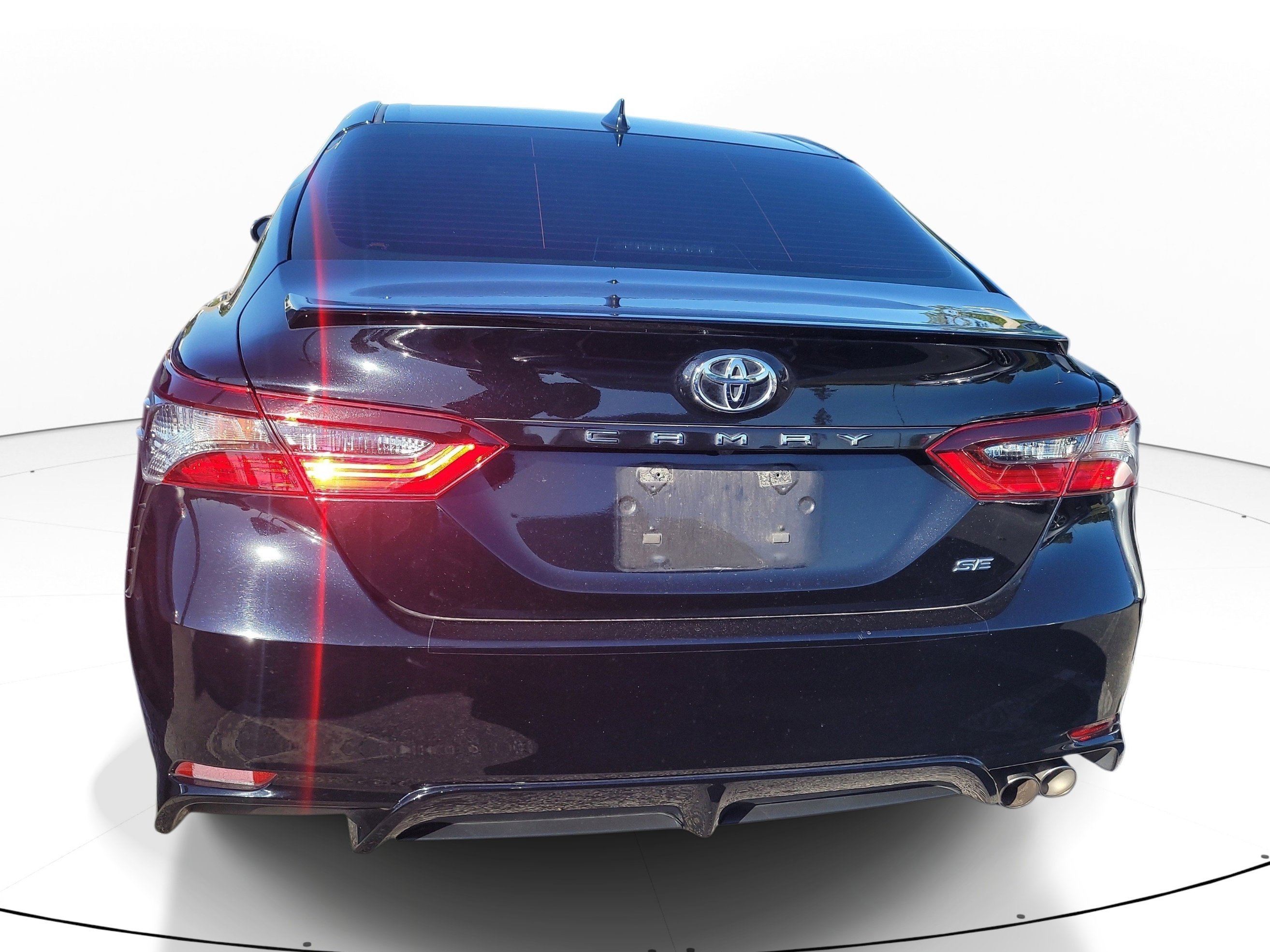 Used 2022 Toyota Camry SE FWD image 6
