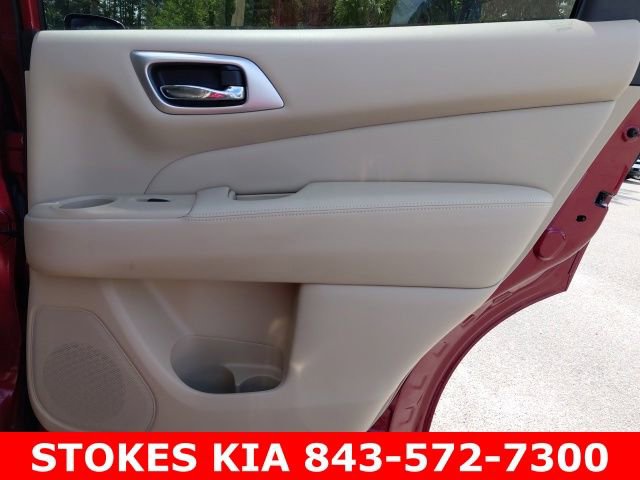 Used 2017 Nissan Pathfinder Platinum FWD image 33