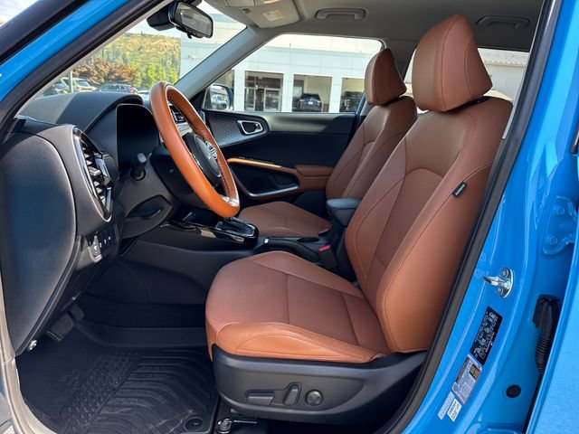 Used 2025 Kia Soul EX FWD image 17