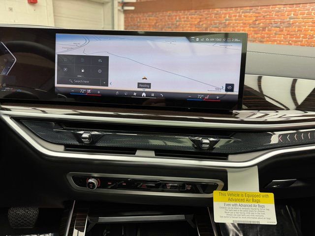 Used 2026 BMW X7 xDrive40i AWD/4WD image 18