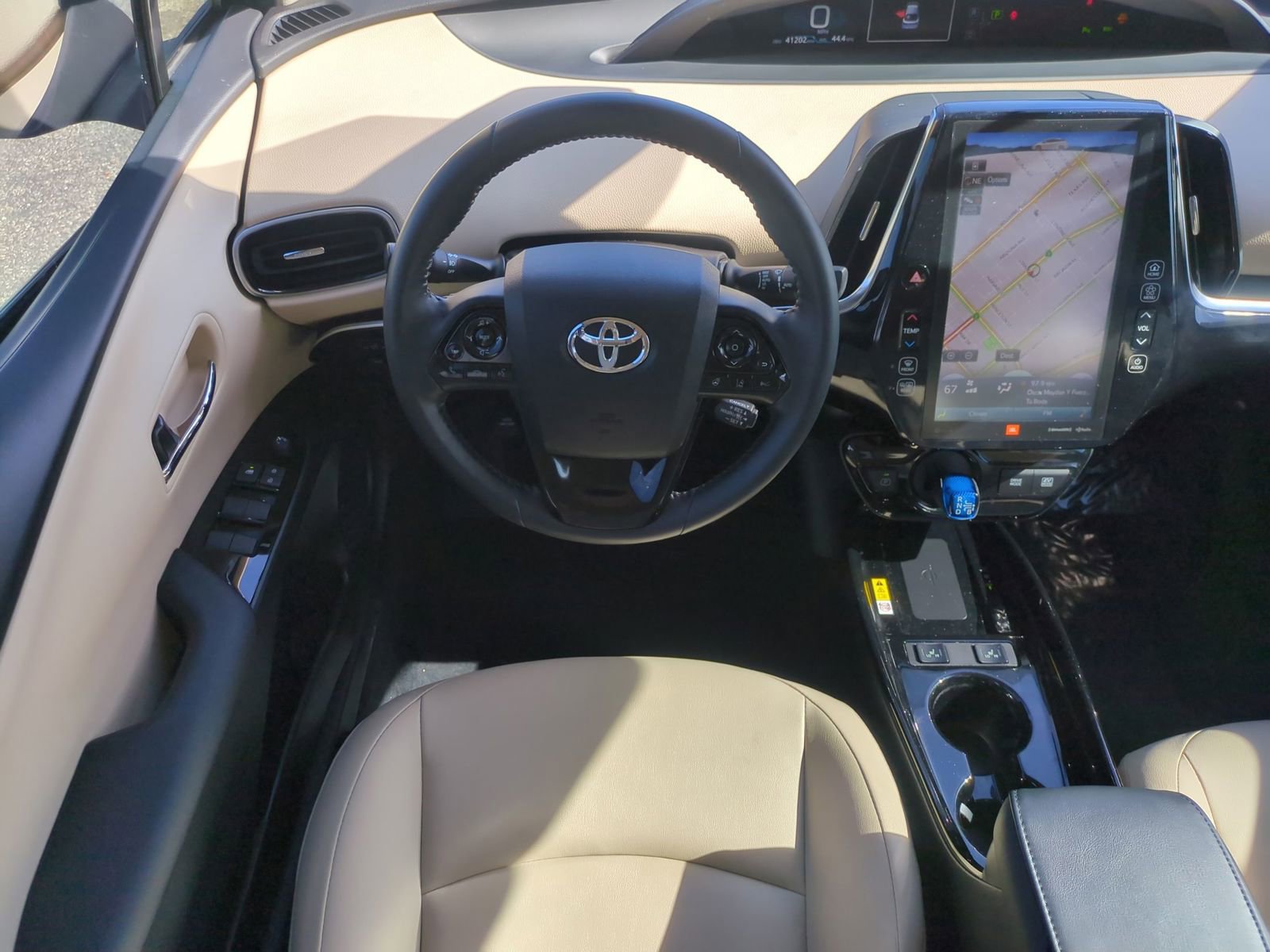 Used 2022 Toyota Prius Limited image 26