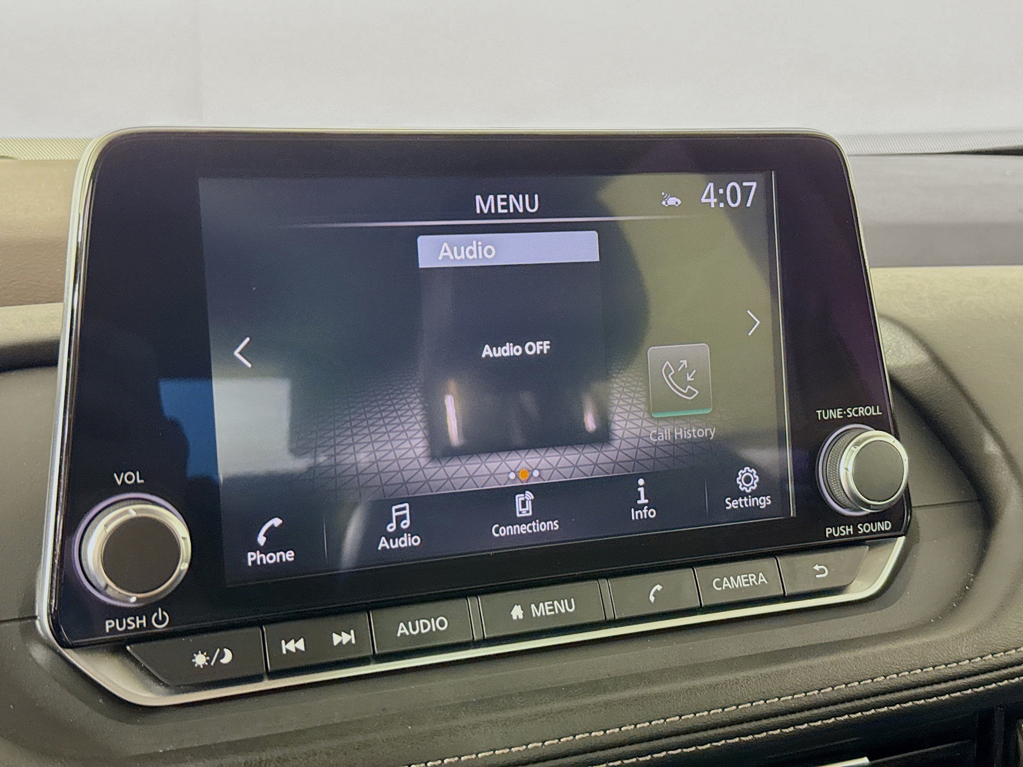 Used 2023 Nissan Rogue SL AWD/4WD image 16