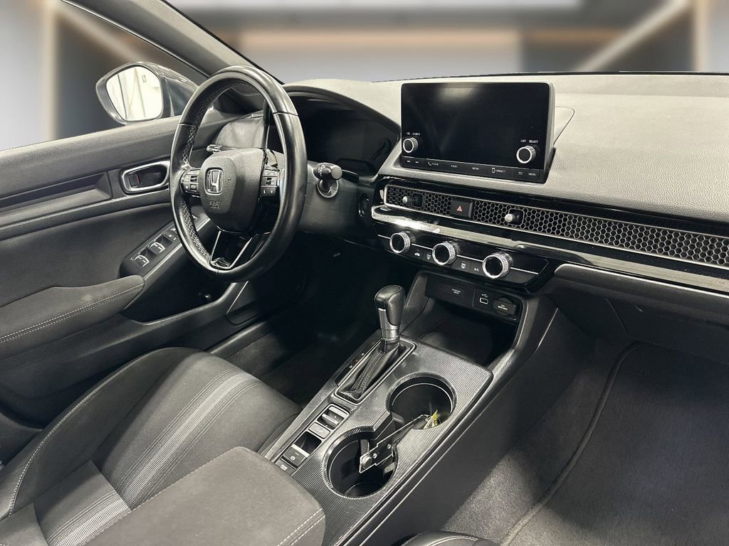 Used 2023 Honda Civic Sport image 6