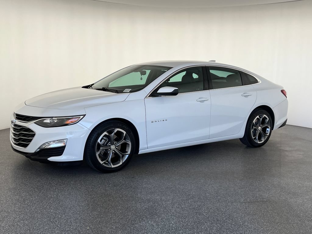 Used 2021 Chevrolet Malibu LT w/ Leather Package FWD image 9