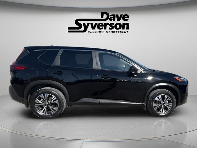 Used 2023 Nissan Rogue SV image 4