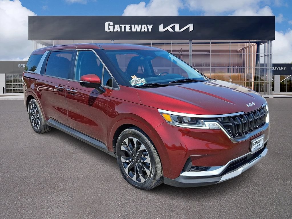 Certified 2024 Kia Carnival EX FWD image 1