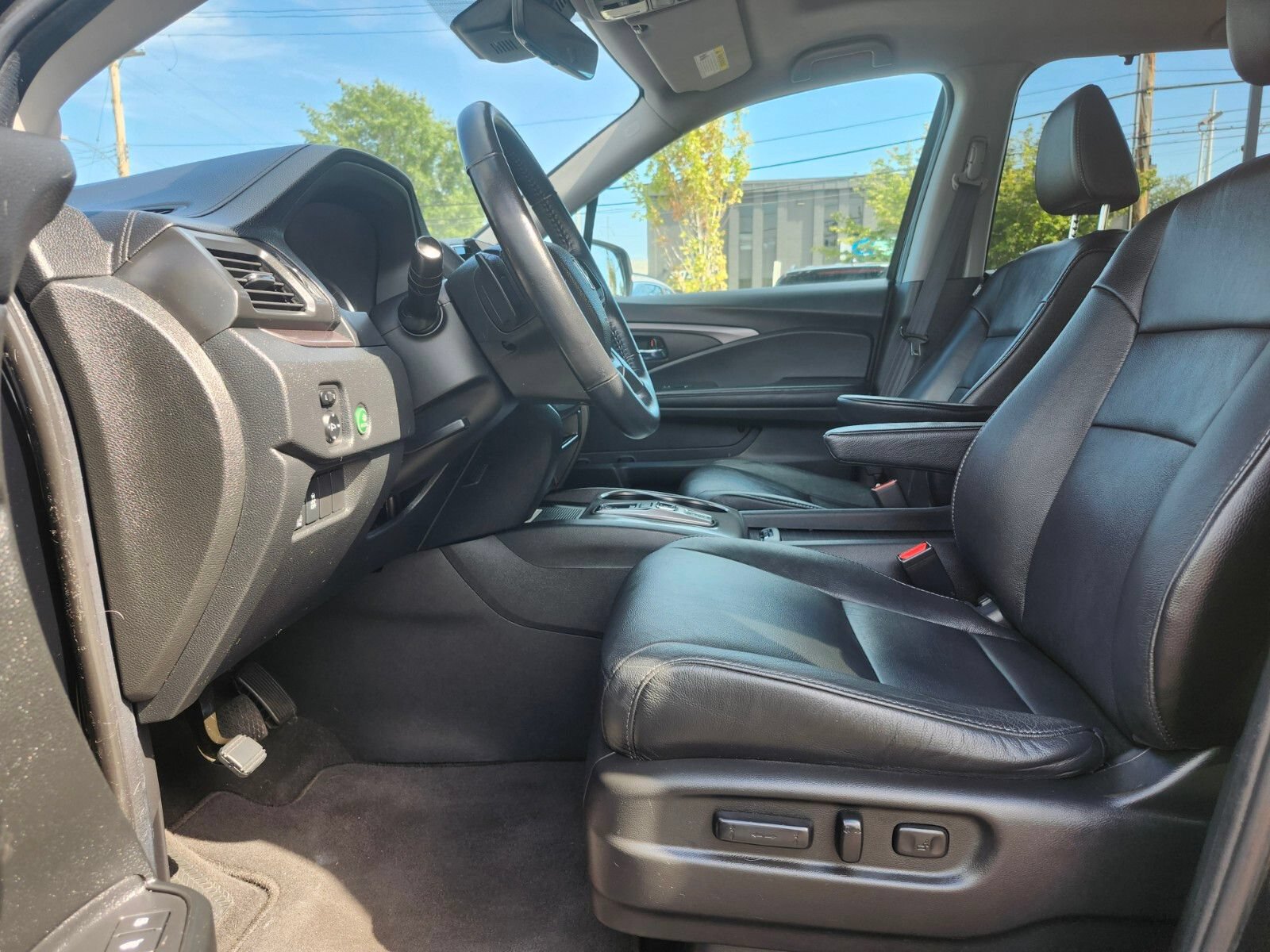Used 2022 Honda Pilot Special Edition image 17