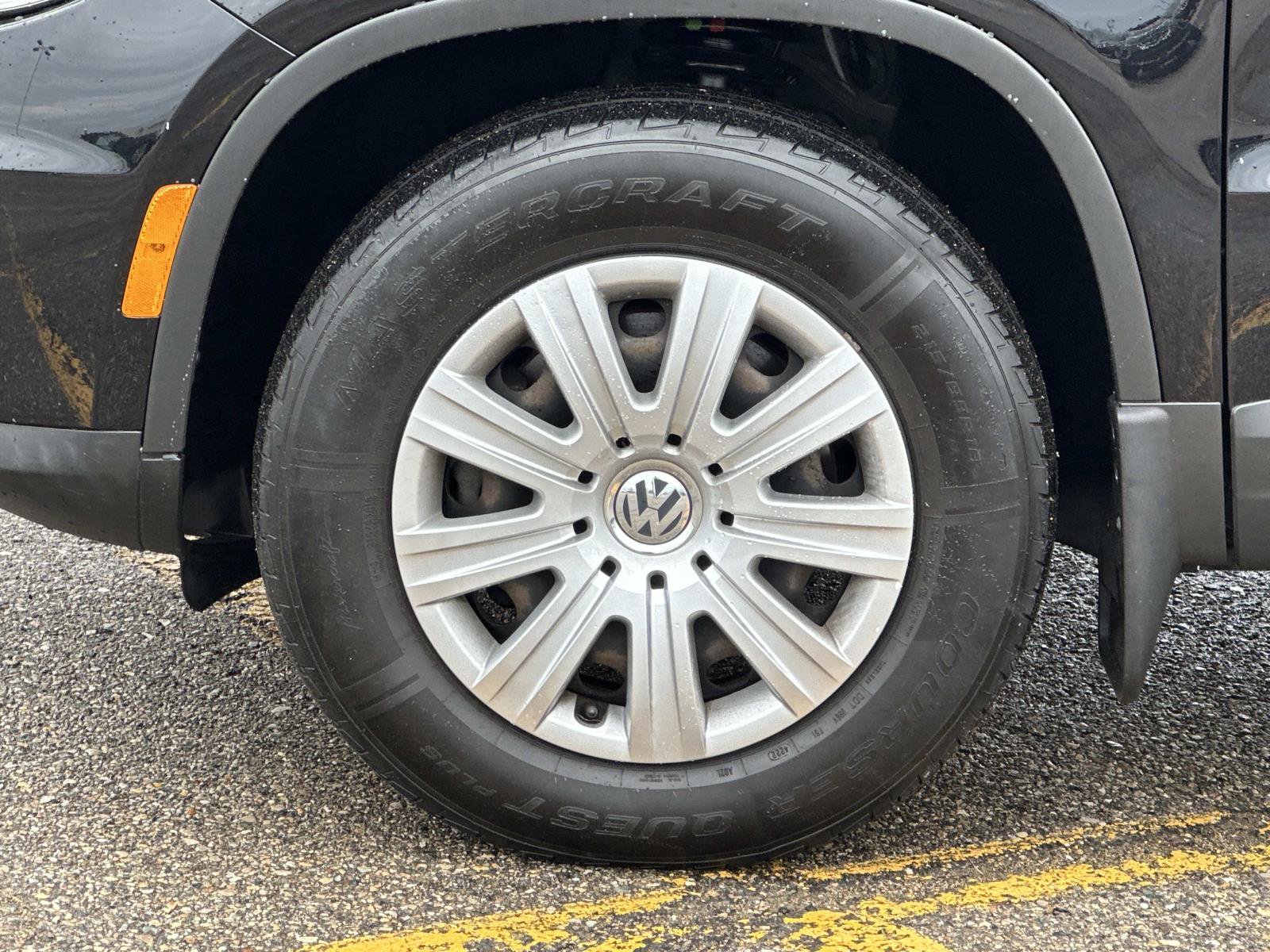 Used 2017 Volkswagen Tiguan Limited image 9