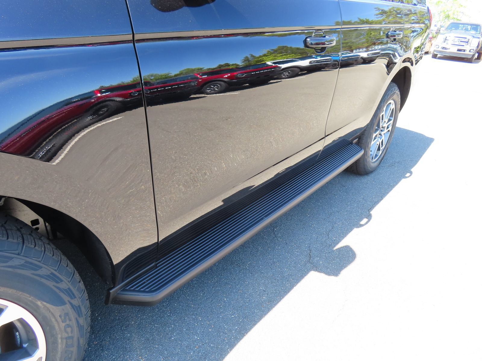 New 2026 Ford Expedition Active AWD/4WD image 7