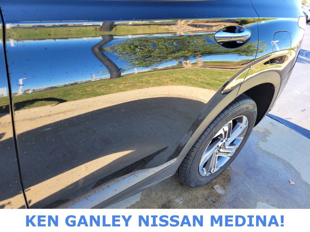 Used 2023 Hyundai Santa Fe SEL image 12