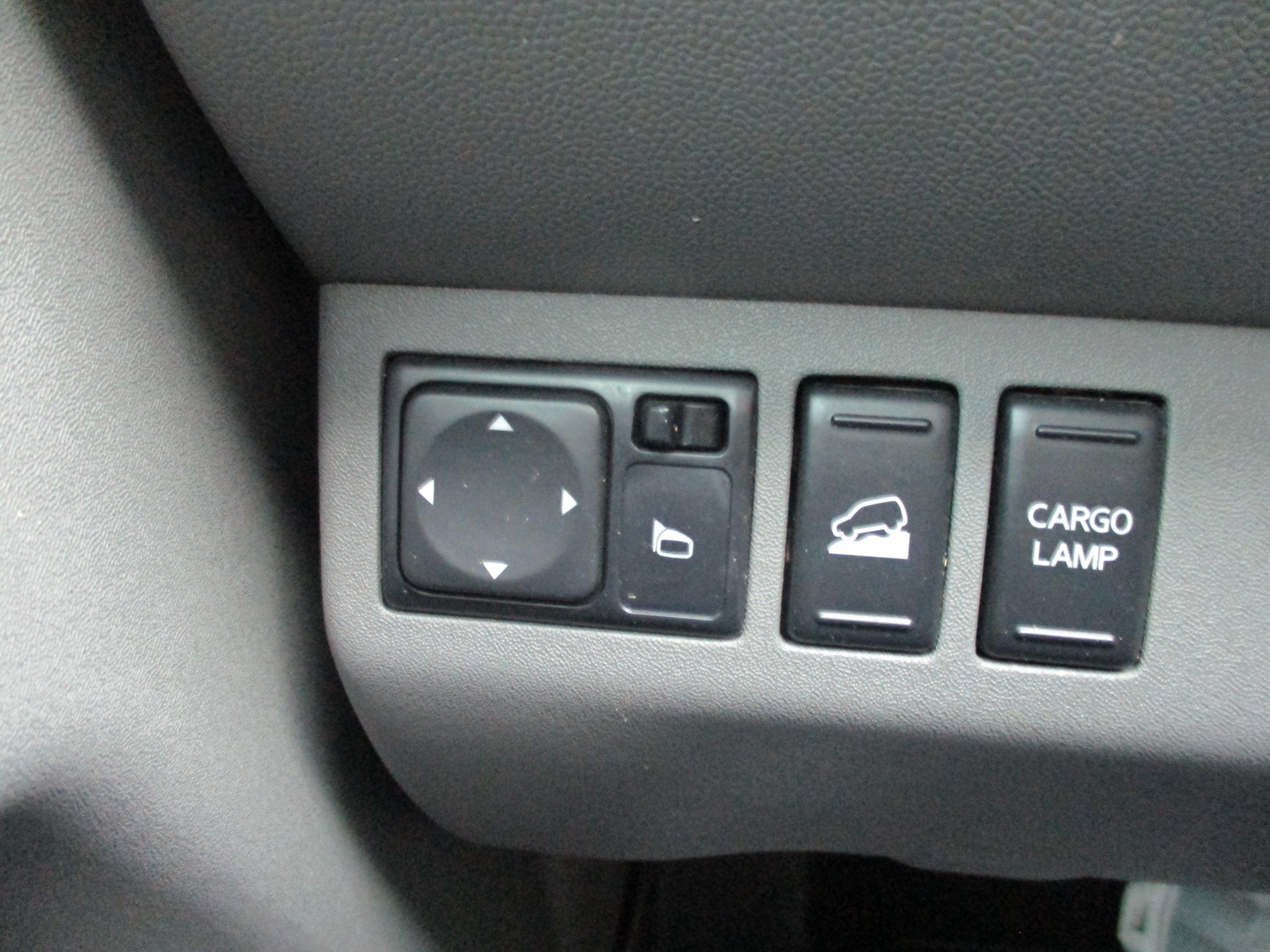 Used 2021 Nissan Frontier SV AWD/4WD image 17