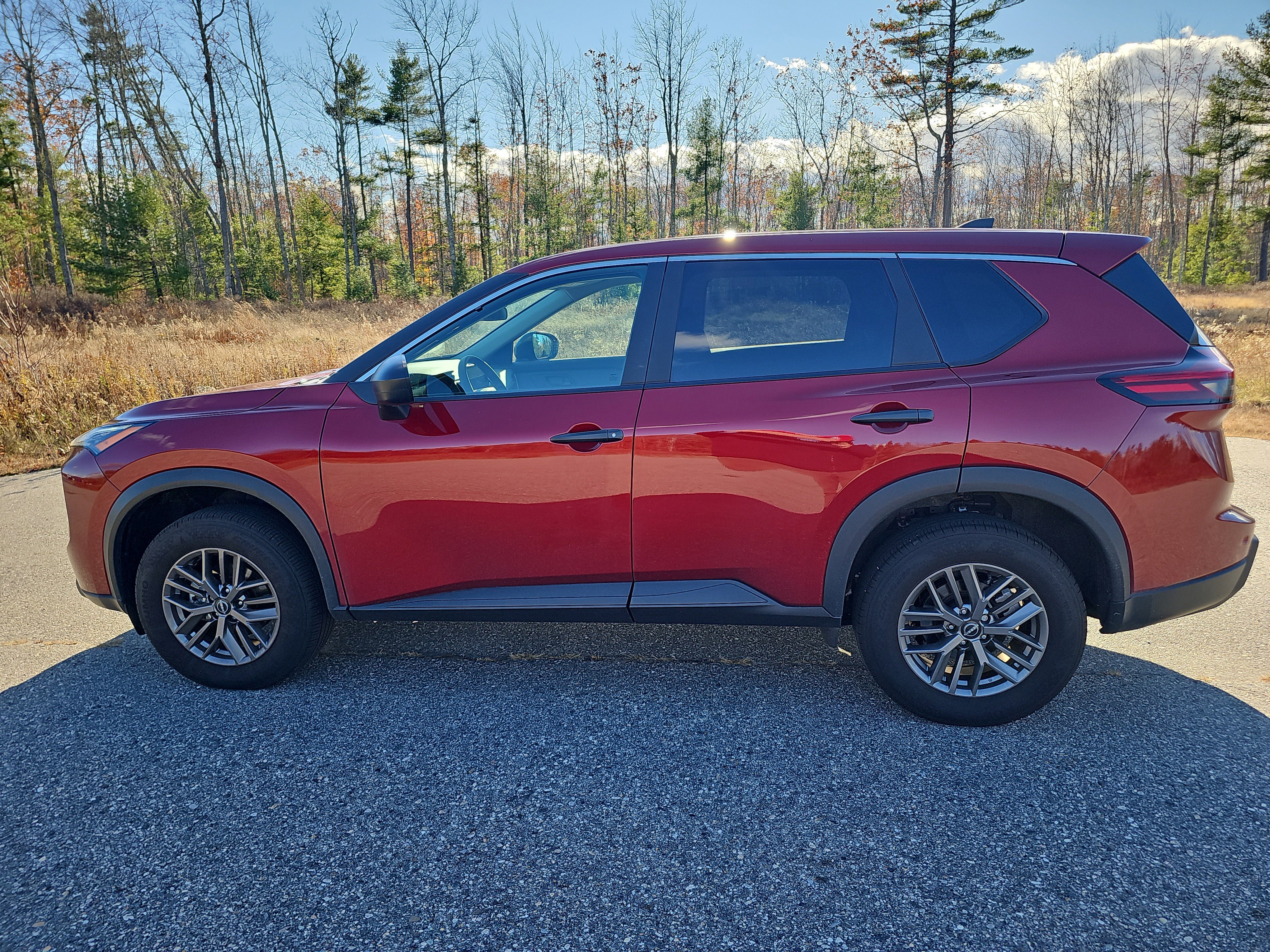 Certified 2025 Nissan Rogue S image 8