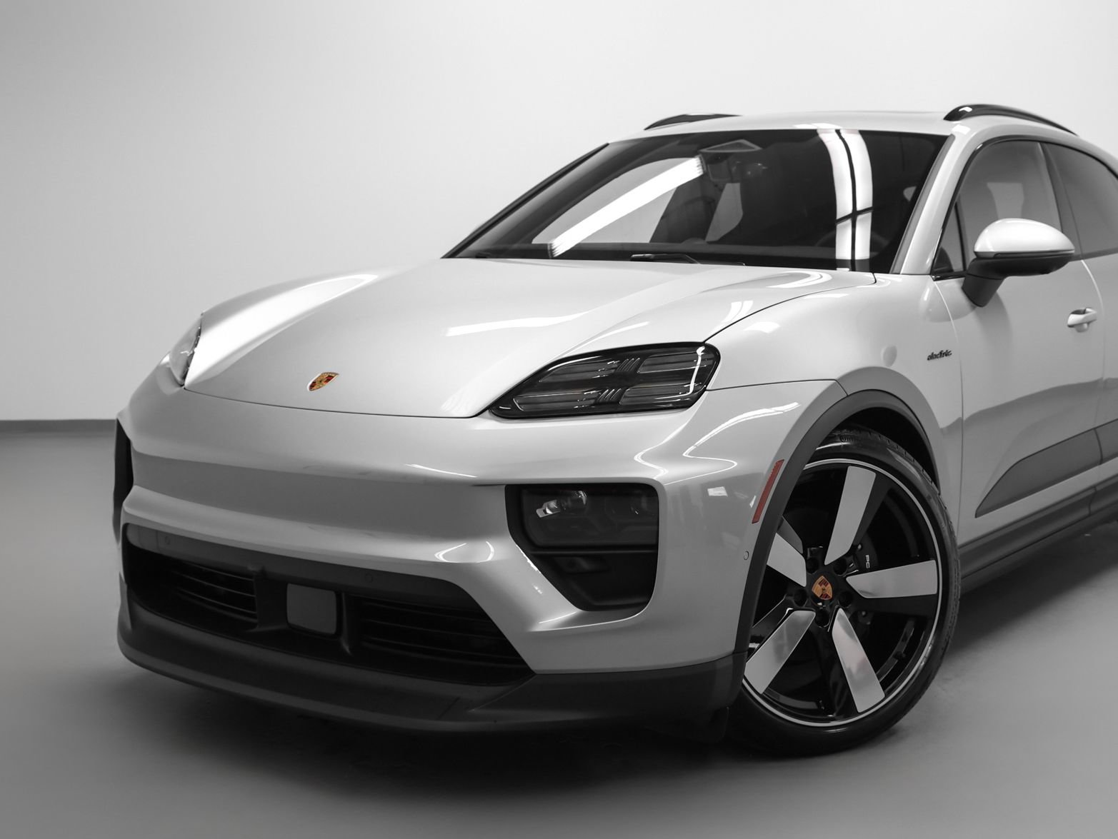 New 2026 Porsche Macan 4 Electric AWD/4WD image 7