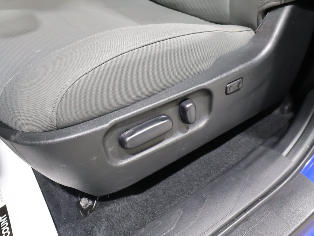 Certified 2023 Toyota Tacoma SR5 AWD/4WD image 13