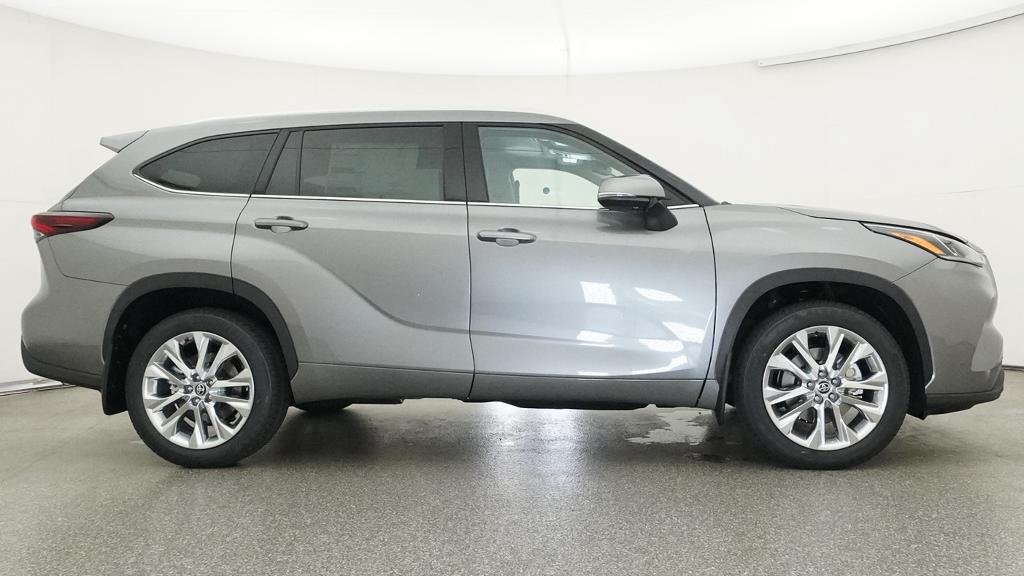 New 2026 Toyota Highlander Limited AWD/4WD image 13