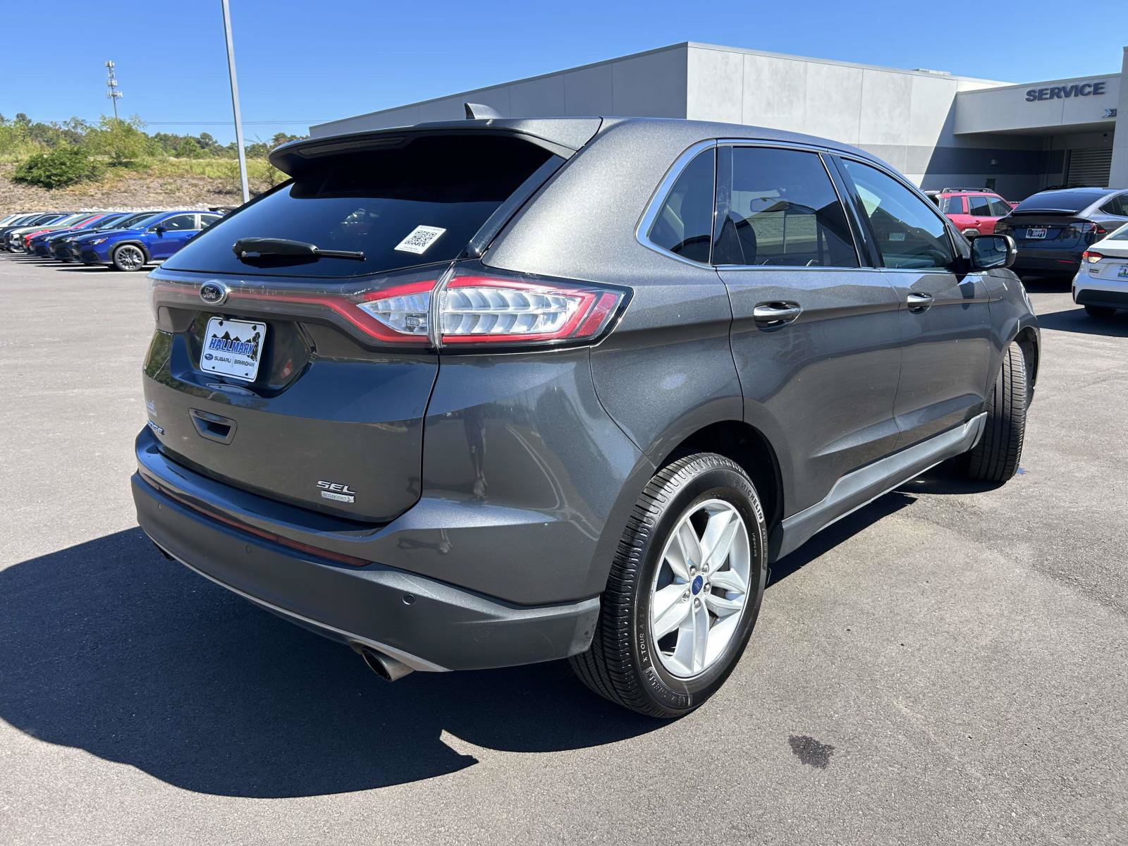 Used 2018 Ford Edge SEL FWD image 3