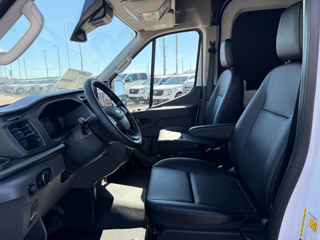 New 2026 Ford Transit 250 148 Medium Roof w/ Load Area Protection Package image 5