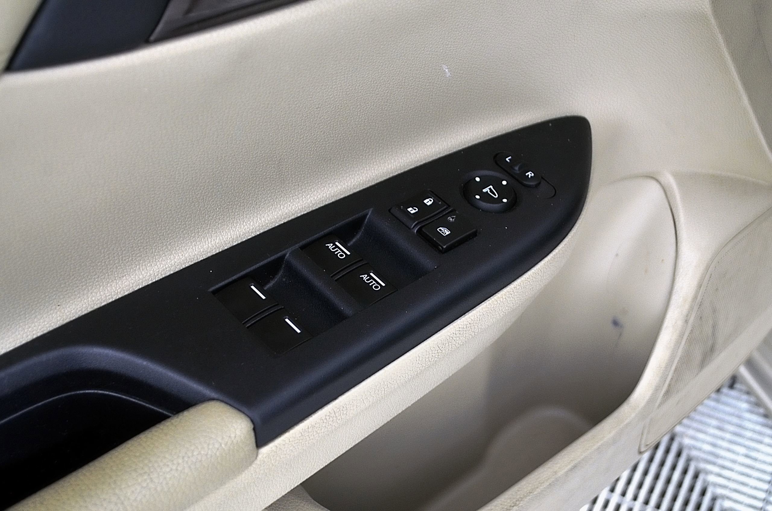 Used 2017 Honda Accord EX image 19