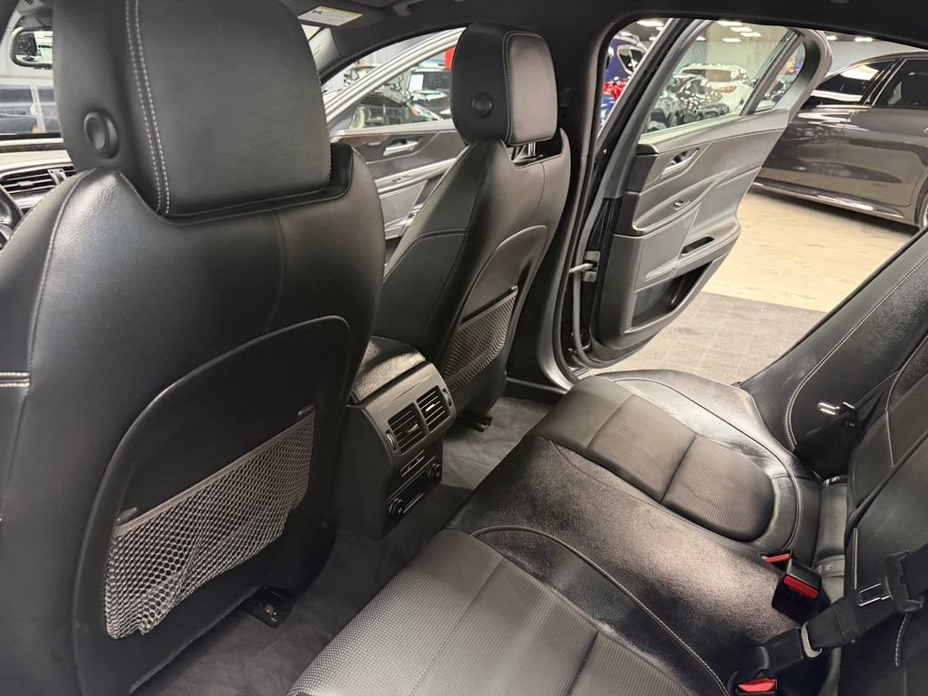 Used 2018 Jaguar XE S RWD image 38