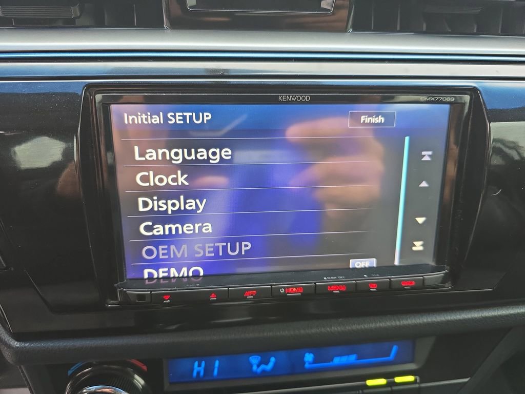 Used 2015 Toyota Corolla L image 21