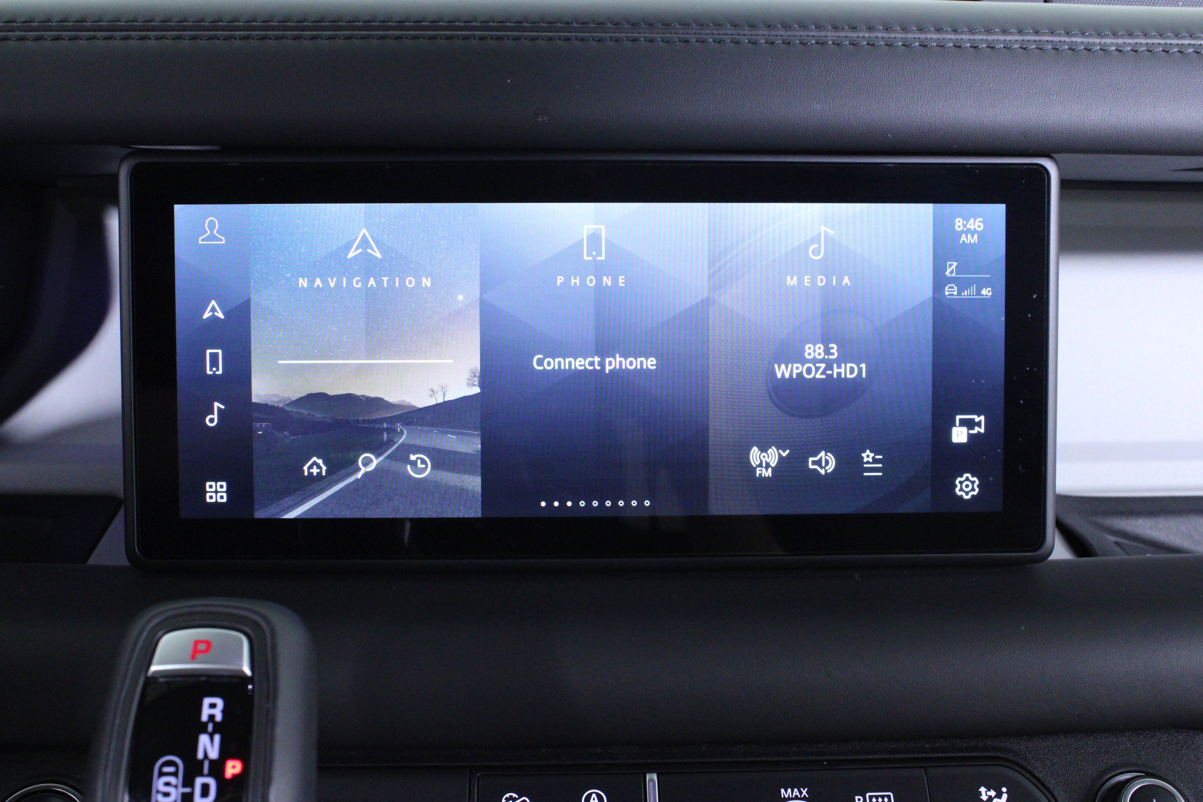 Used 2024 Land Rover Defender 110 S image 26