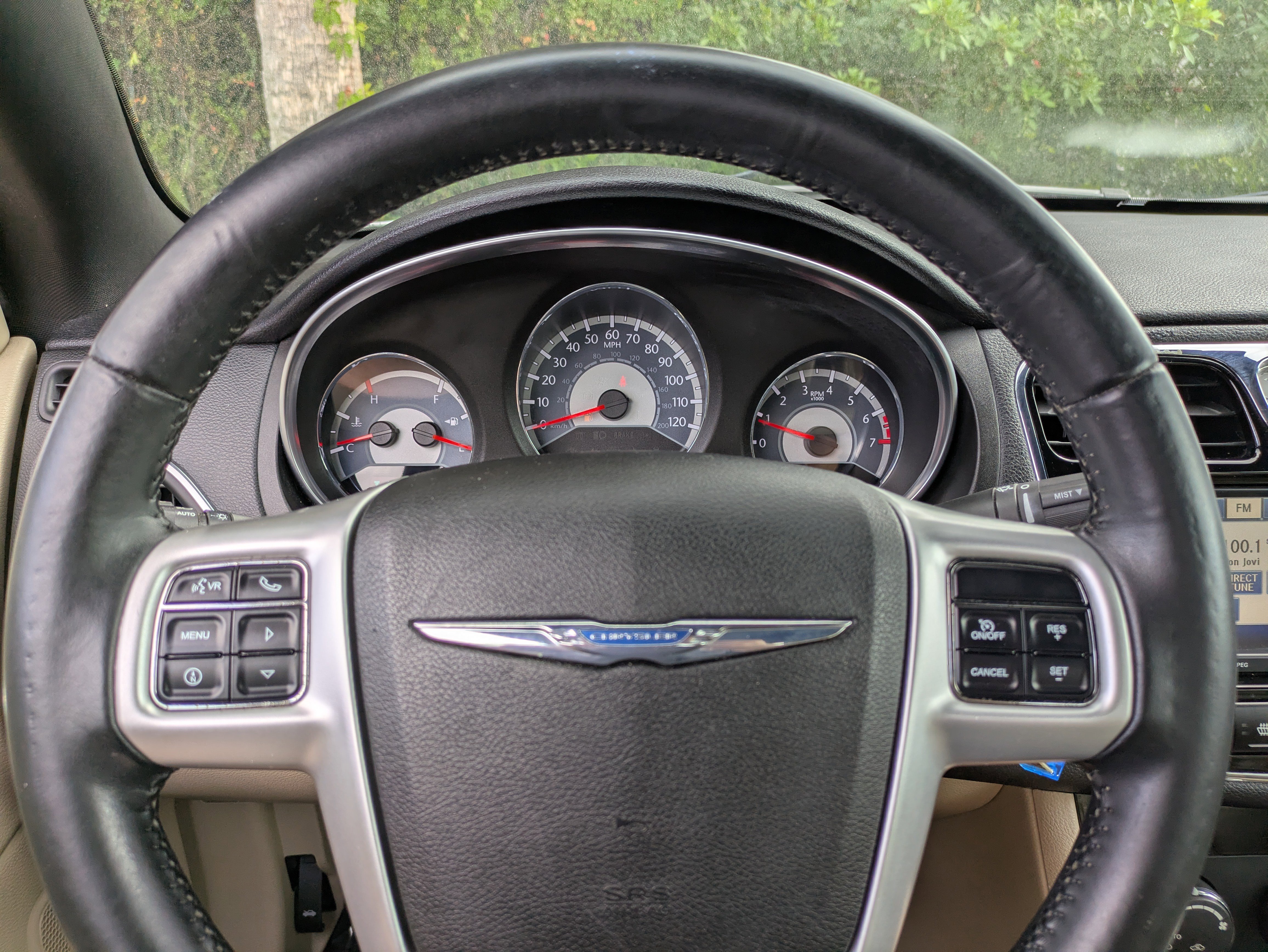 Used 2011 Chrysler 200 Limited image 23