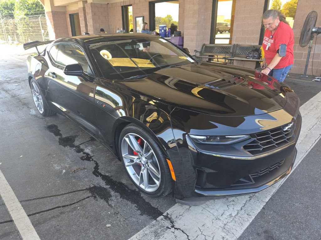 Used 2022 Chevrolet Camaro LT w/ Technology Package RWD image 1