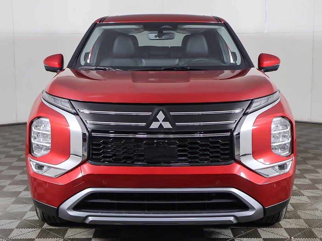 New 2026 Mitsubishi Outlander SE image 13